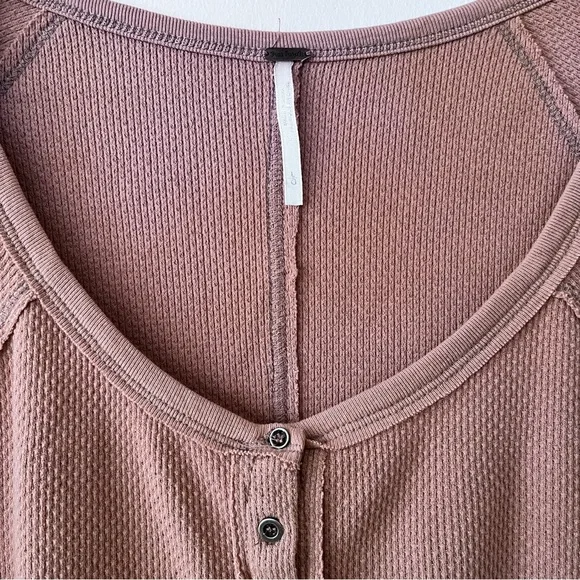 Free People Boho Tan Alpine Ski Lodge Thermal Knit Cuff Newbie Henley Size L - Picture 3 of 11